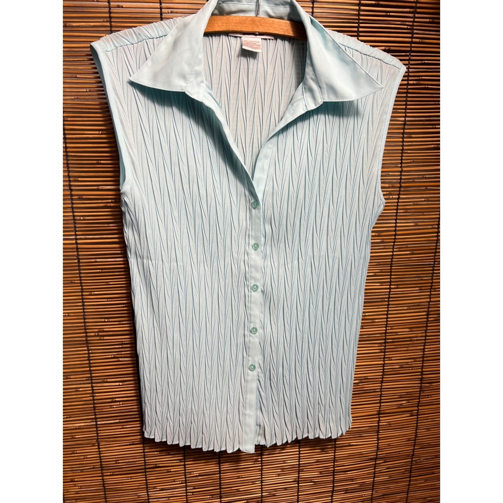 EK Designs Medium Sleeveless Top Light Blue Plisse Pleated Polyester